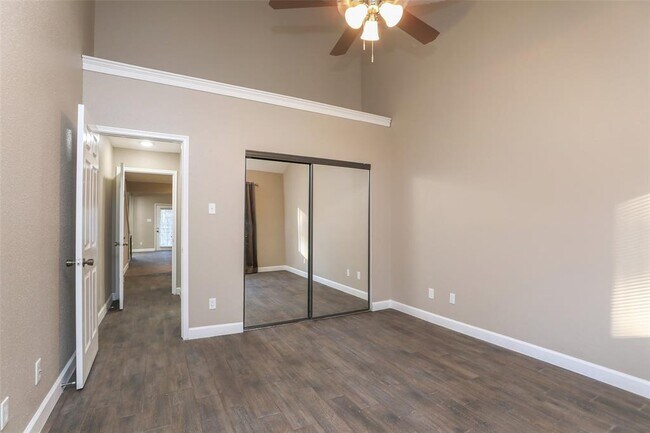 Building Photo - 16800 Sugar Pine Dr