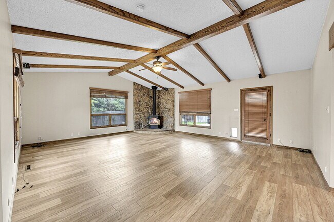 Building Photo - $2,870.00 - HALF OFF First Months' Rent - 3 Bedrooms, 2 Bathrooms Single Family Home in Arvada wi...