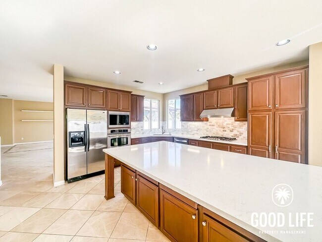 Building Photo - 1074 Moonstone Pl