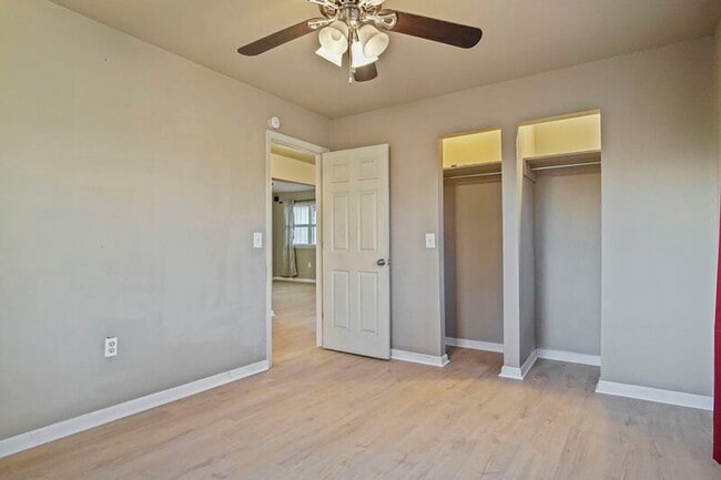 Building Photo - 704 NW 95th St