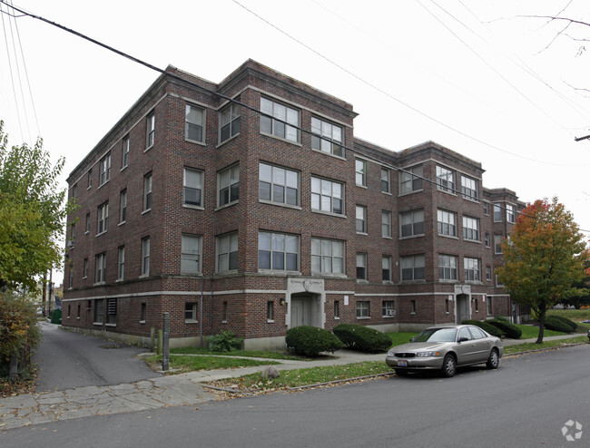 Building Photo - Salemview Apartments