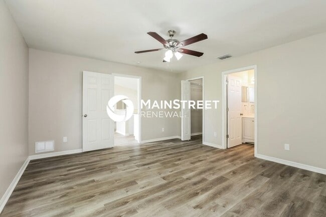 Building Photo - 3 Bedroom Pet-Friendly Home in Lehigh Acres, FL with Main Street Renewal