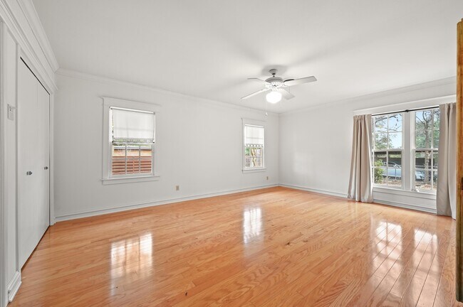 Building Photo - 2807 Hatley Dr