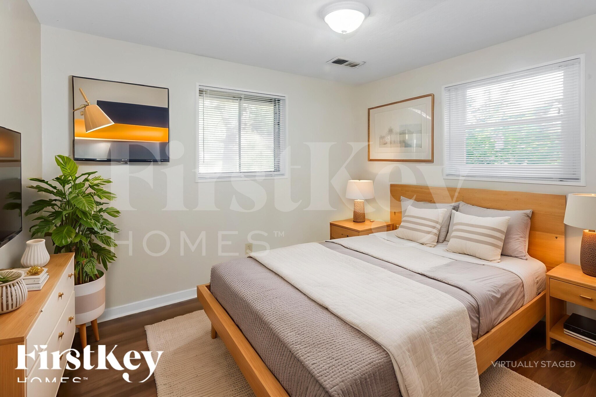 Building Photo - 5233 Edenshire Ave