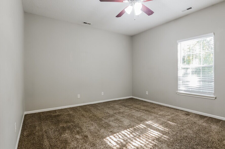 Building Photo - 5660 Dollar Forge Dr