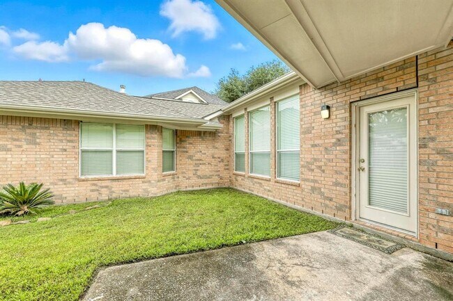 Building Photo - 14411 Gadshill Cir