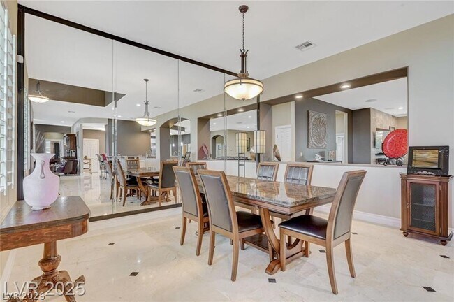 Building Photo - 2101 Grand Island Ct