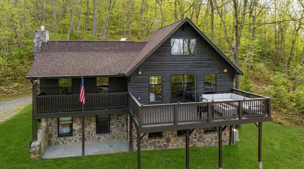 Building Photo - 20220 Wooded View Ln