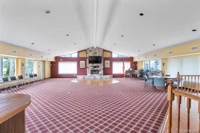 Building Photo - 745 Spring Lake Dr