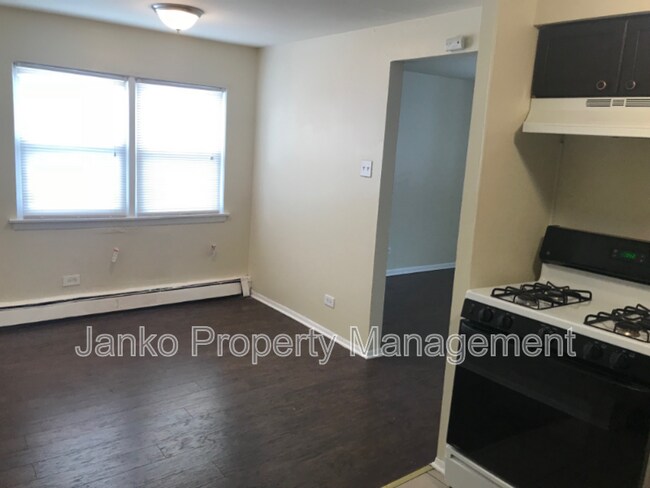 Building Photo - 6437 S Evans Ave