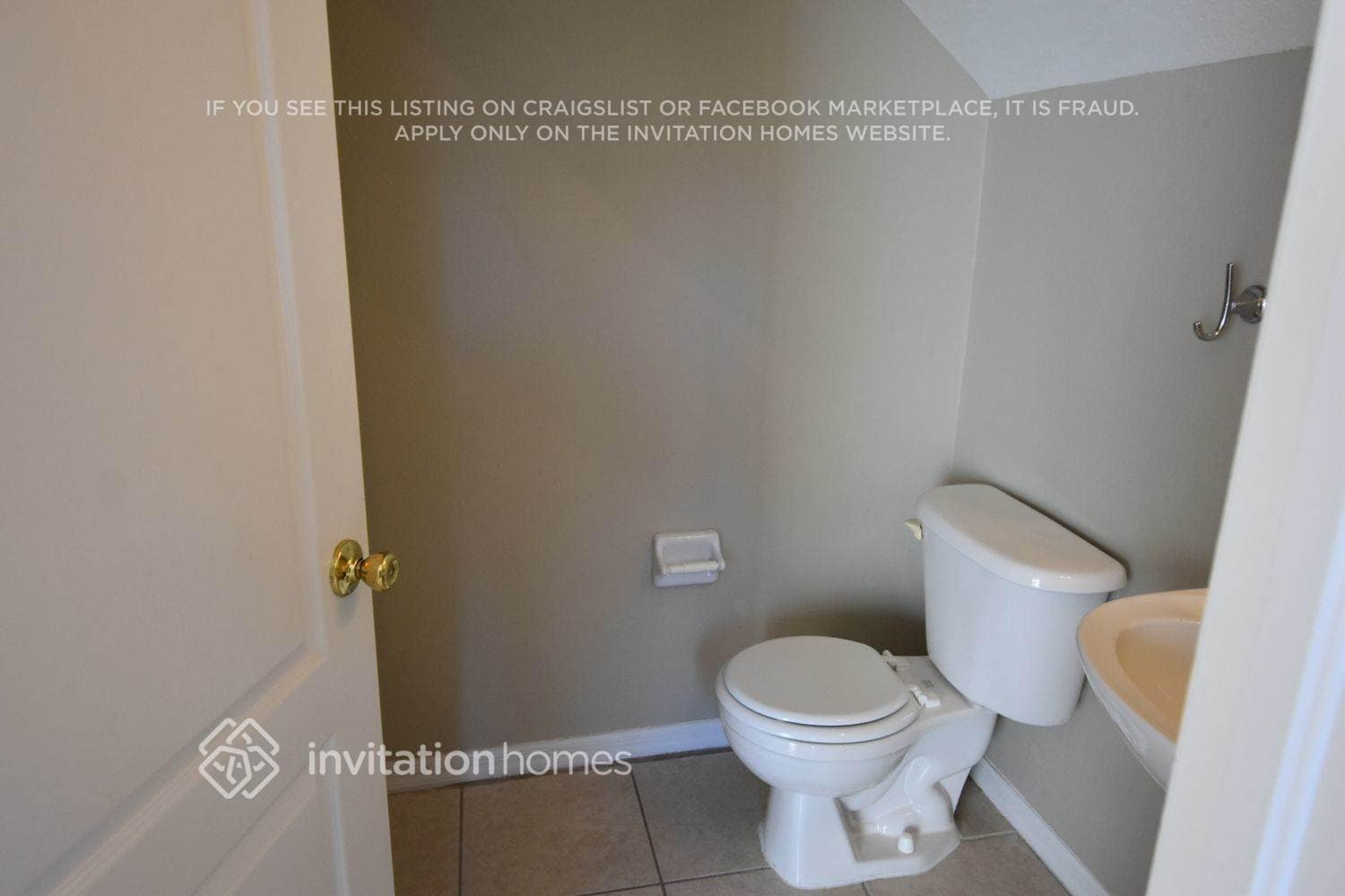 Building Photo - 9712 Laurel Ledge Dr