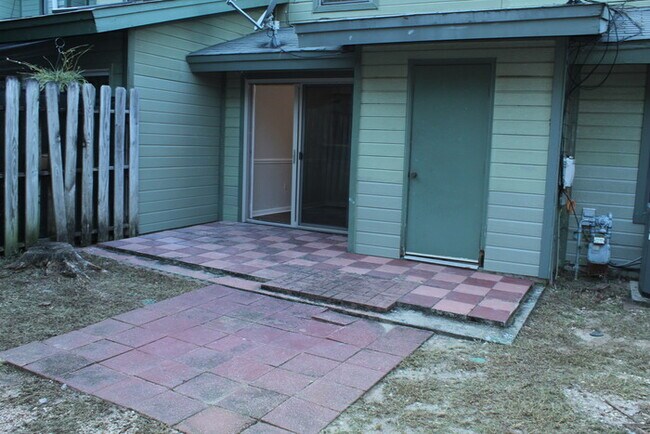 Building Photo - New remolded two close to Fort Gordon and Downtown Augusta Medical Center S