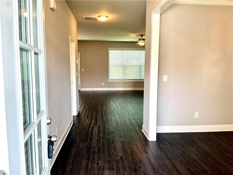 Building Photo - 3627 BRYANT Mdw Cir