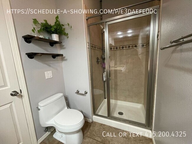 Building Photo - 40659 Kona Ct