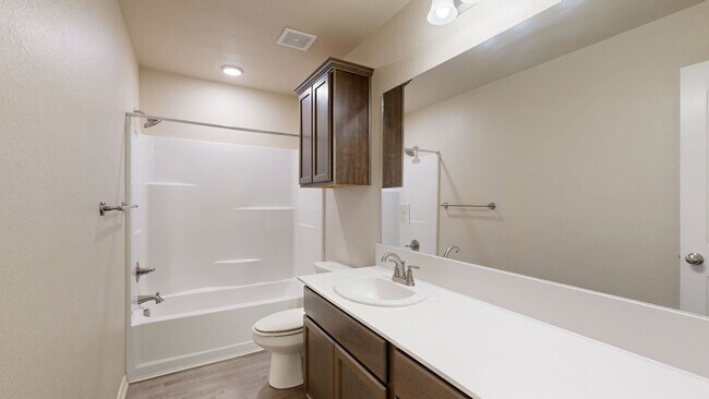 Building Photo - 2 WEEKS FREE RENT IN A GORGEOUS DUPLEX IN COPPERAS COVE!