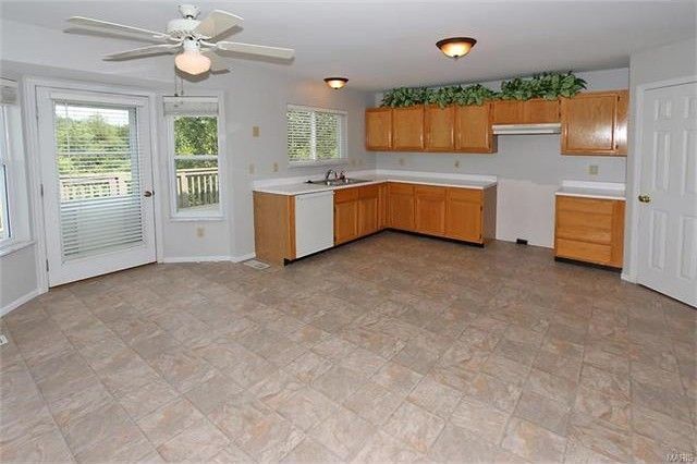 Building Photo - 1542 Glenn Brooke Woods Cir