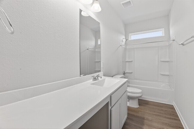 Building Photo - 2615 Ryon Falls Dr