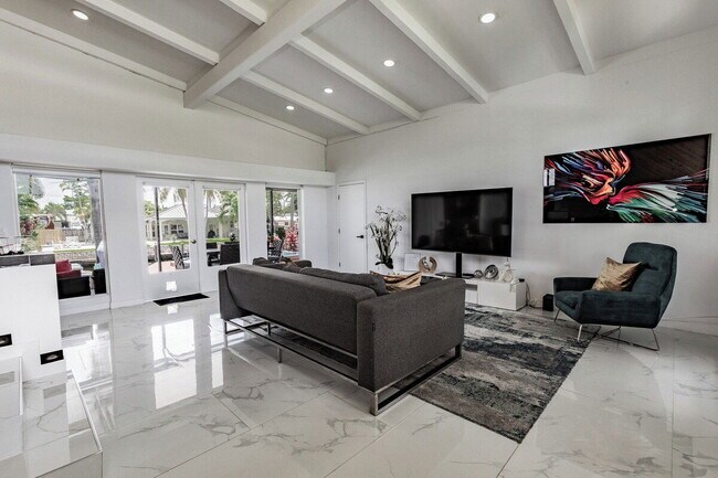 Building Photo - 2655 Key Largo Ln