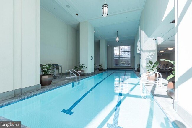 Building Photo - 130 18TH St