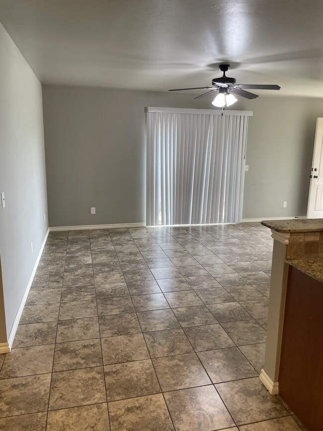 Building Photo - 117 Ashley Dr