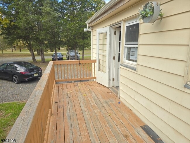 Building Photo - 38 Hamilton Rd