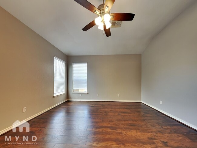Building Photo - 21635 Falvel Sunset Ct