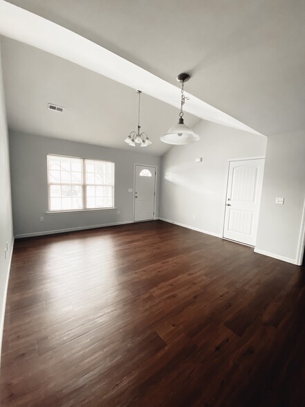 Building Photo - 332 Flat Cove Rd