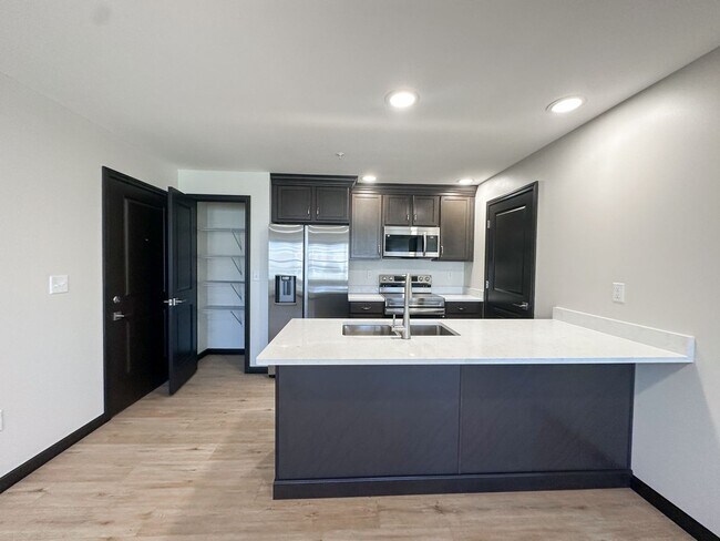Primary Photo - New! Beautiful 2 Bed, 1.5 Bath Apartment i...