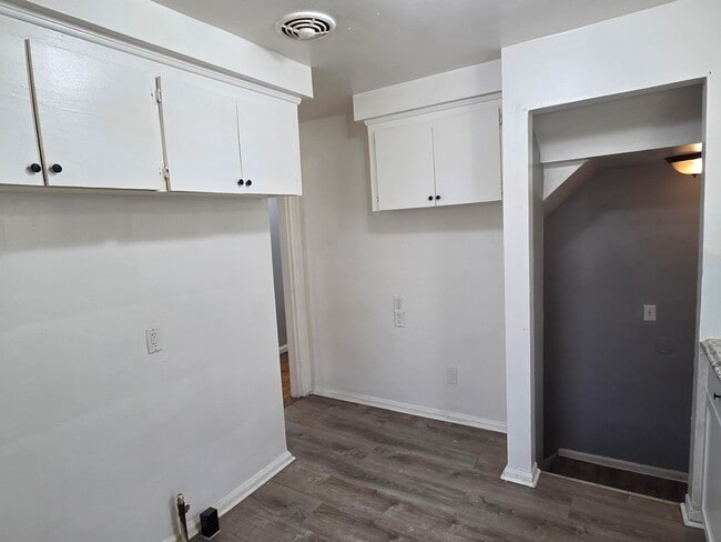 Building Photo - 9245 Archdale St