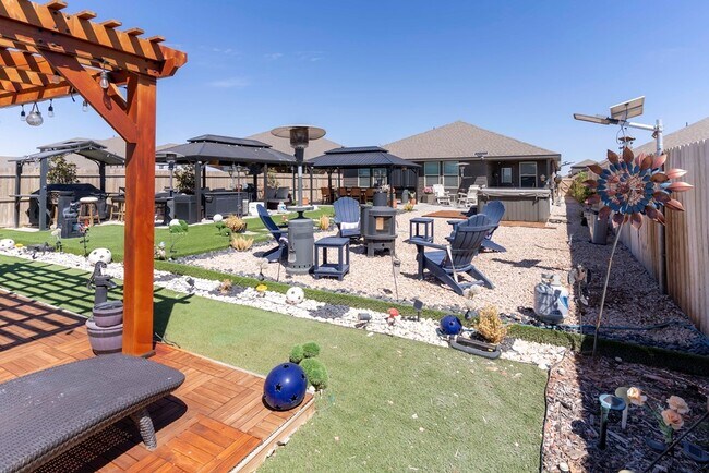 Building Photo - 7710 Purple Vitex Rd