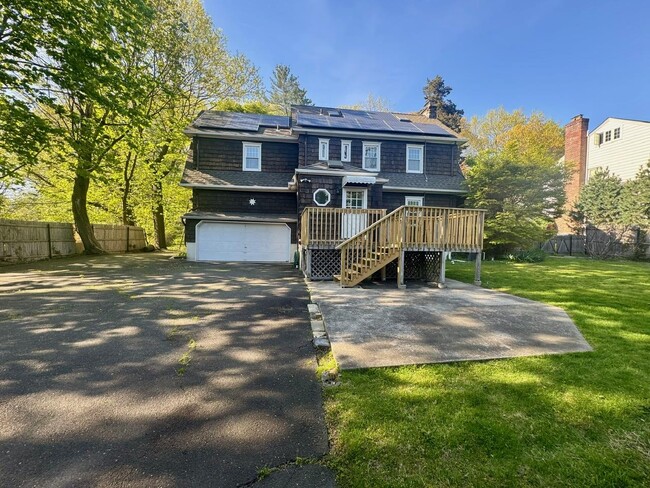 Building Photo - 29 Willetts Rd