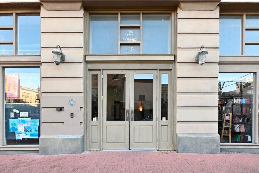 Building Photo - 415 22nd St