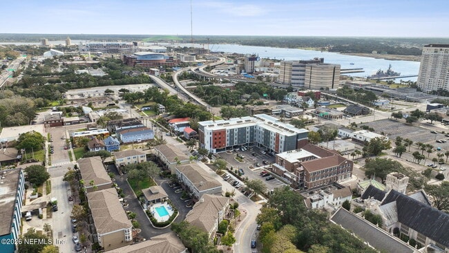 Building Photo - 343 E Church St