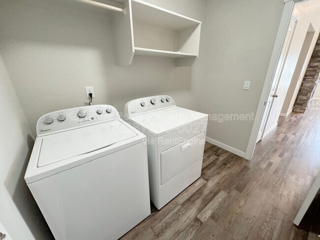 Building Photo - 3791 E Hags Head St