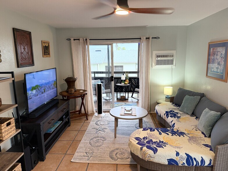 view through the LR to lanai - 74-5618 Palani Rd