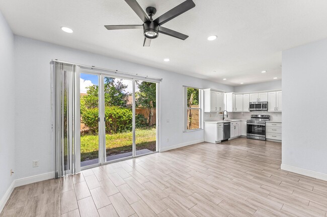 Building Photo - 5477 Queenship Ct