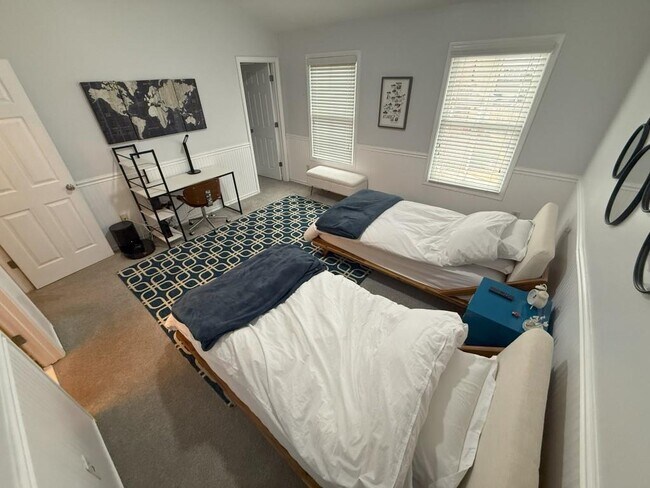 Building Photo - 3659 Chicago St NW