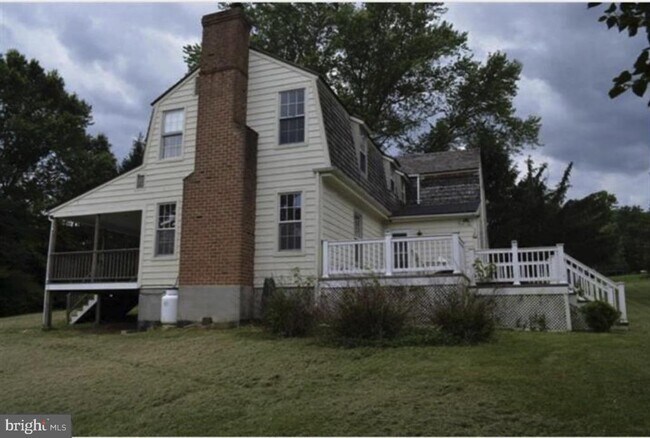 Building Photo - 15537 Carroll Rd