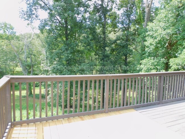 Building Photo - 911 Tipperary Dr