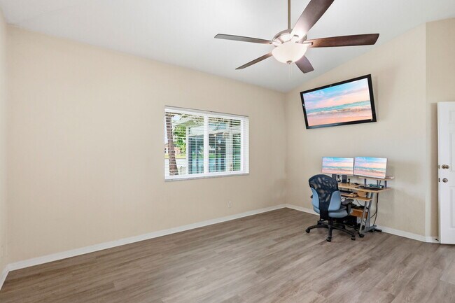 Building Photo - 1343 SW 44th Terrace