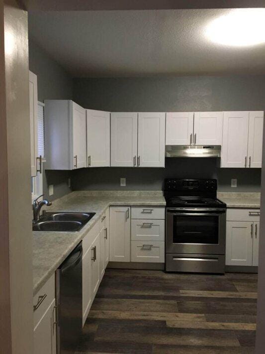 Building Photo - 212 S Albert Ave