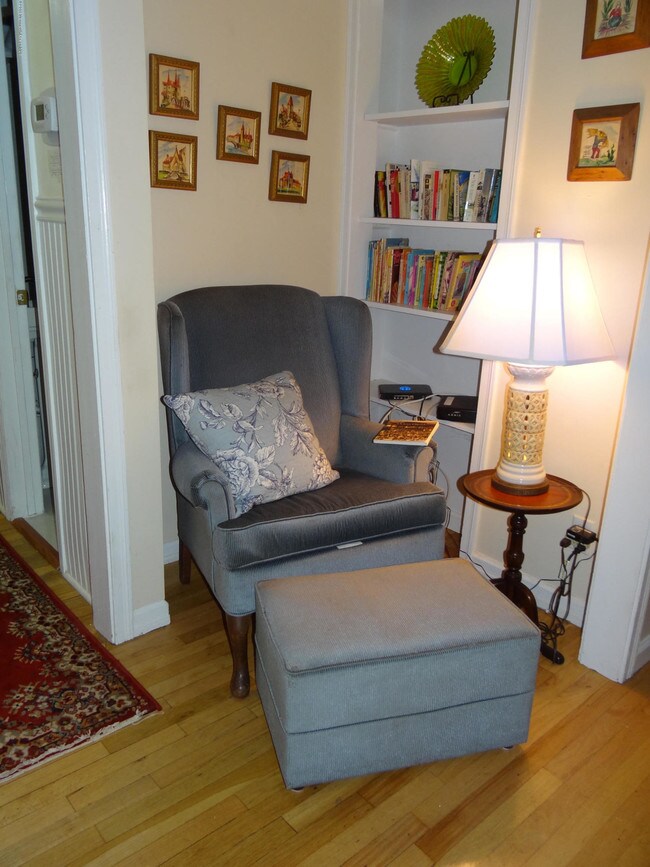 Building Photo - 132 Stockton Ave