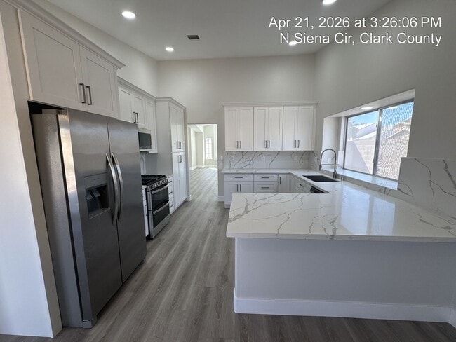 Building Photo - Remodeled Single Story, 4 Bedroom Home in Desert Shores