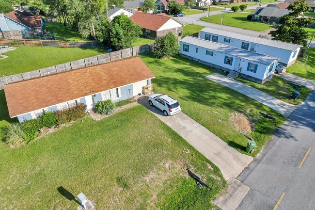 Building Photo - Mobile Home for Rent