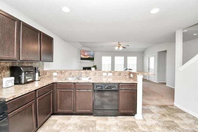 Building Photo - 8815 Bison Mdw Trl