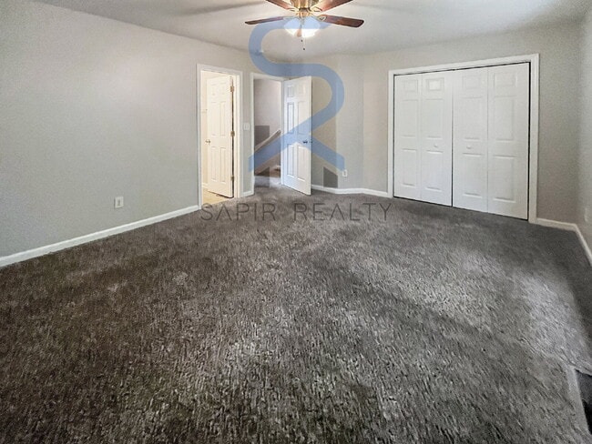 Building Photo - Move in before November 15th and choose yo...