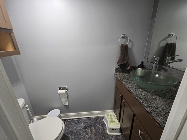 Building Photo - 935 Banbury Ct