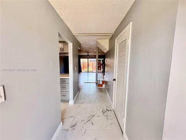 Building Photo - 7361 SW 26th Ct