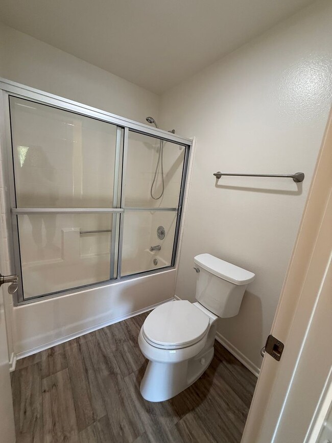 Building Photo - Terrific 2Br/2Ba Condo in gated community of Morada in Rancho Bernardo - Updated 2nd floor