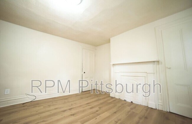 Building Photo - 311 Denniston St